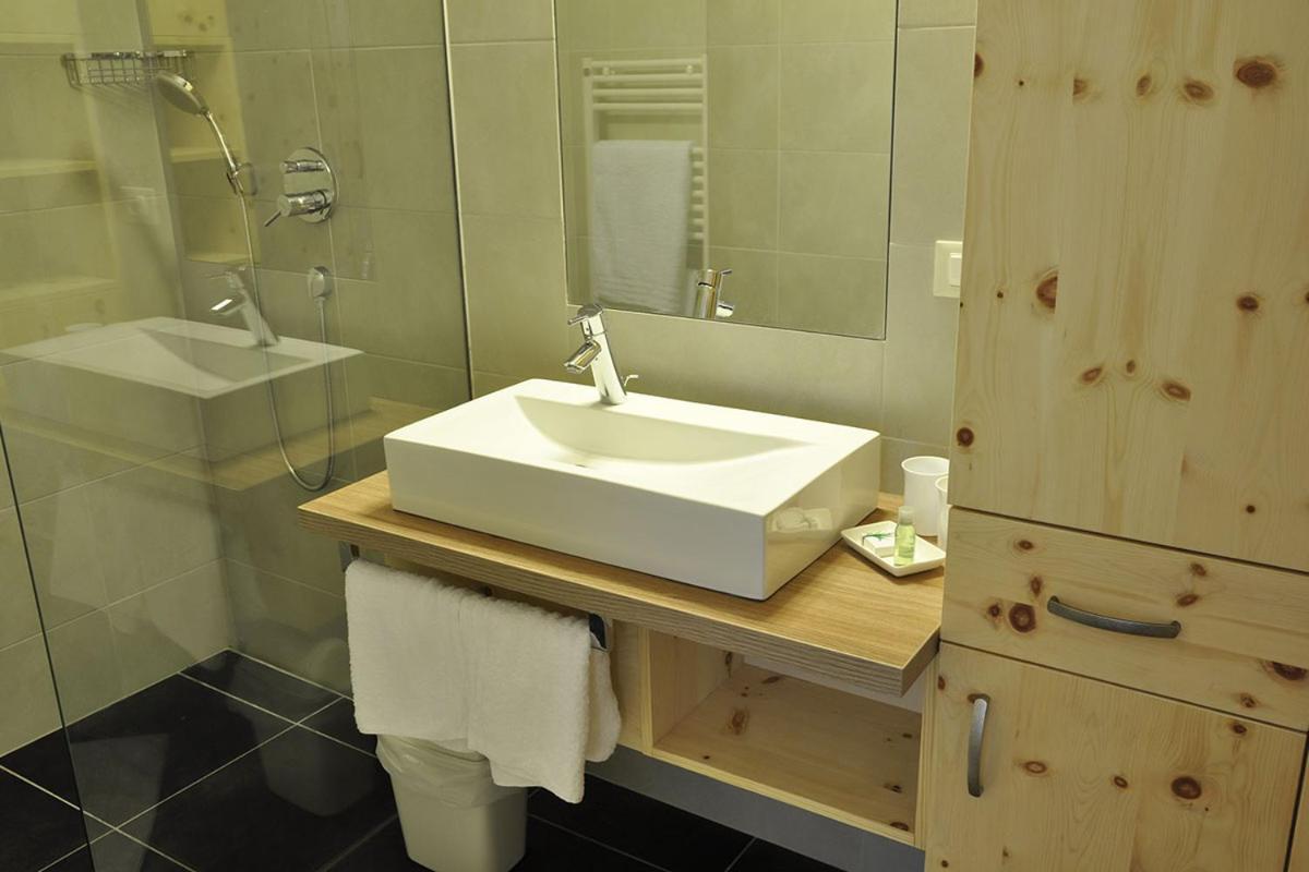 Pine Hotel 3*